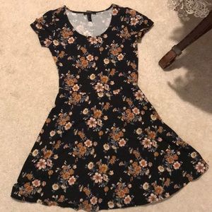 Very cute forever 21 skater style dress!
